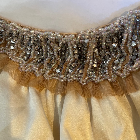 Miguelina sleeveless top with sequined neck - Picture 4 of 5